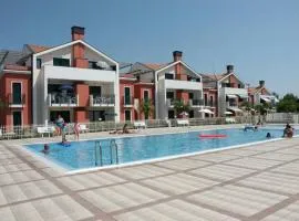 Sunny Apartment On The Sea