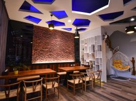 羅東以馬內利電梯民宿 近羅東及清溝夜市，位于罗东镇的酒店