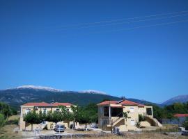 Eirini- Ioanna，位于萨米梅利萨尼洞穴附近的酒店