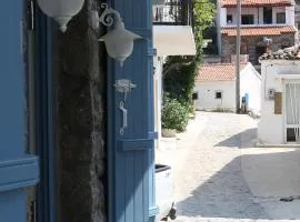 Traditional Houses Atzanou