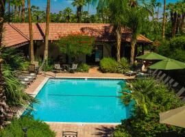La Maison Hotel - Adults Only，位于棕榈泉Canyon Estates Golf Course附近的酒店