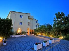 Apartments & rooms Stella Adriatica，位于穆泰尔岛的豪华型酒店