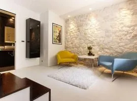 Marinela Suites