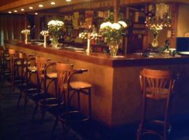 Tighnabruaich Hotel，位于泰纳布鲁厄赫的酒店