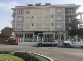 Hotel- Restaurante El Polvorín，位于坎塔莱霍的酒店