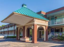 Motel 6-Groton, CT - Casinos nearby，位于格罗顿的酒店