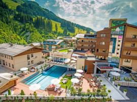 Alpinresort ValSaa - Sport & Spa，位于萨尔巴赫特姆6号缆车附近的酒店