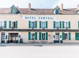 Hotel Le Central，位于Boussac的酒店