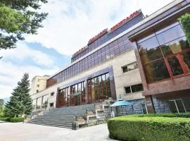 迪里杨度假酒店