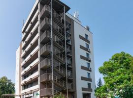 Hotel & Business Center Trakia，位于Stamboliyski的酒店