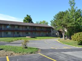 莱瑟姆伊克诺旅店，位于莱瑟姆的酒店