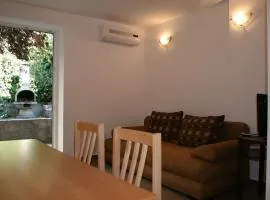 米杜勒亚斯公寓酒店