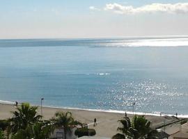 Mare Nostrum Beach Vistas al Mar Terraza Fibra Optica, , Aparcamiento，位于马拉加的公寓