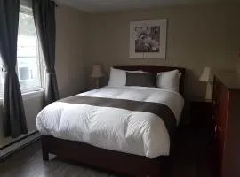 1-Bedroom Apartment Sweet #3 by Amazing Property Rentals