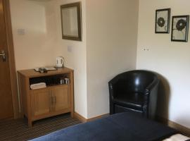 Masons Arms Hotel，位于弗雷泽堡的酒店