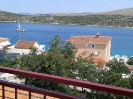 Apartments Šparada Mladen