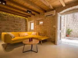 Stonehouse Sepia - 6 ppl, Trogir centre, near Split airport，位于特罗吉尔的酒店