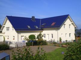 Ferienwohnung Kirschbaum，位于Eckfeld的酒店