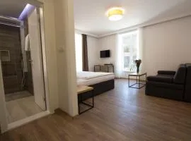 Riverside Residence