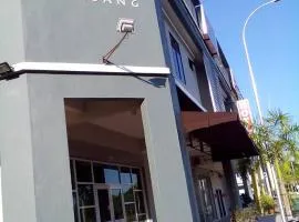 甘孟瑟勒萨美景酒店