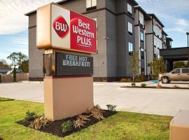 Best Western Plus Prien Lake Hotel & Suites - Lake Charles，位于查尔斯湖Lock Playground附近的酒店