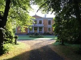 马尔比萨特里住宿加早餐酒店