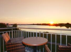 幻娜酒店，位于罗斯托克的酒店