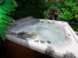 All Inclusive Waimanalo Beachlots, Sleeps 8
