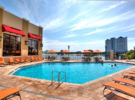 Ramada Plaza by Wyndham Orlando Resort & Suites Intl Drive，位于奥兰多的华美达酒店