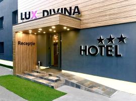 Hotel Lux Divina，位于布拉索夫的酒店