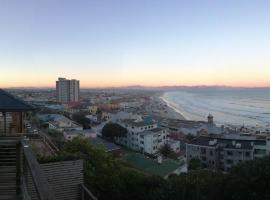 Seaview Apartment in Muizenberg，位于梅森堡的公寓