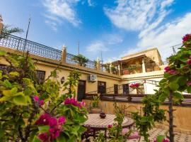 Riad 53 Fes - Luxury Oasis，位于非斯的酒店