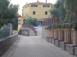 Azienda Agrituristica Le Terre Di San Leonardo，位于切特拉罗的酒店
