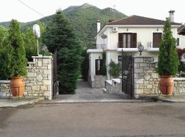 爱洛尼斯旅馆，位于克里多利亚的酒店