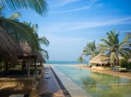 礁石酒吧度假酒店