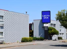 尤里卡洪堡湾伊克诺汽车旅馆，位于尤里卡的酒店