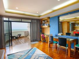 七岩海滩俱乐部公寓，位于佛丕的低价酒店
