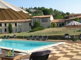 Hôtel-Restaurant Le Compostelle D'Agenais，位于Penne-dʼAgenais的酒店