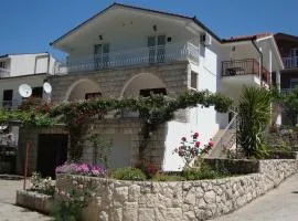 Apartments Marinovic Baćina Lakes