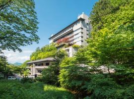 福一酒店，位于涩川市Haruna Shrine附近的酒店