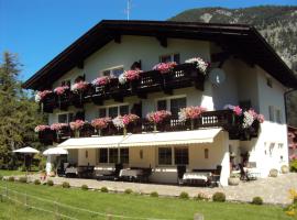 贝格海姆宾馆，位于佩尔蒂绍的滑雪度假村