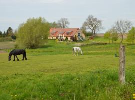 Heu-Ferienhof Altkamp，位于普特布斯的旅馆