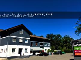 Villaggio Fabiani - Hotel & Ristorante，位于穆勒克的酒店