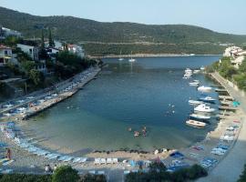 Apartmani Jopi，位于内乌姆的酒店