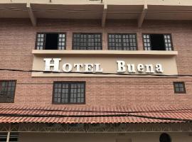 Hotel Buena，位于大坎普市的酒店