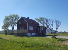 Grimsøy Lofoten House，位于Saupstad的度假屋