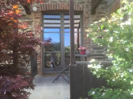 Le gîte de la vieille église，位于特纳维耶的酒店