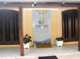 Hotel Naturalis，位于巴拉那瓜的宾馆