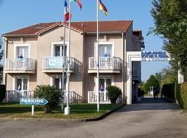 Logis Hôtel Restaurant du Commerce et de l'Europe，位于Grandvillers的酒店