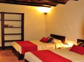 Hotel Naira，位于拉巴斯Metropolitan Cathedral La Paz附近的酒店